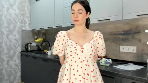 Snapshot of petracilley chatting on 12/23/24, 06:05 Emma online show from 12/23/24, 06:05