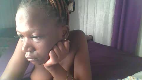 pettite_cora1 online show from 04/16/26, 02:23