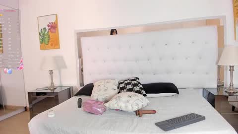 Peyton online show from 10/07/25, 12:02