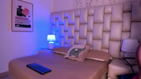 Peyton online show from 11/09/25, 12:25