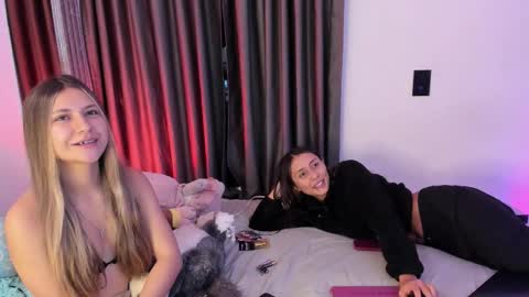 Peyton   online show from 12/19/25, 04:08