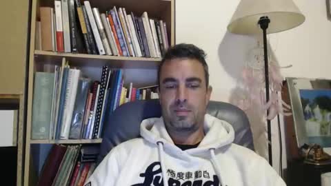 Snapshot of phantasie31 chatting on 10/08/25, 08:17 phantasie31 online show from 10/08/25, 08:17