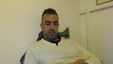 Snapshot of phantasie31 chatting on 10/20/25, 01:22 phantasie31 online show from 10/20/25, 01:22