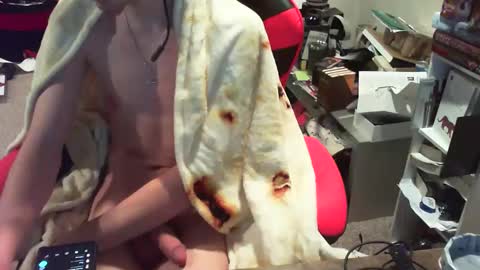 Snapshot of phantm420__ chatting on 01/08/25, 03:19 phantm420__ online show from 01/08/25, 03:19