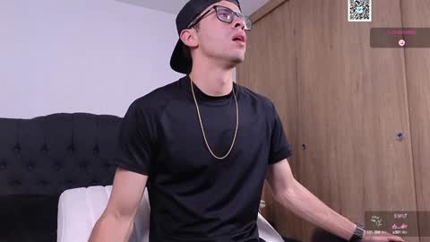 phantom_bigger1 online show from 01/13/25, 01:28