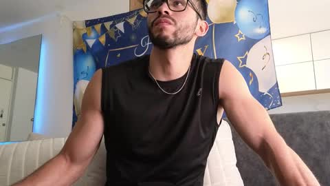 phantom_bigger1 online show from 12/02/25, 02:23