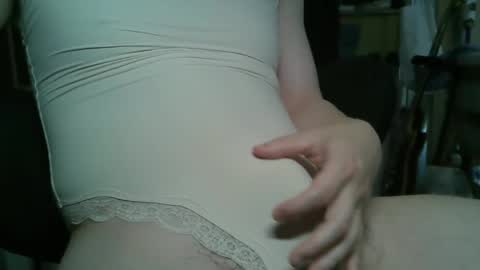 Snapshot of phantom_h chatting on 04/06/26, 05:08 phantom online show from 04/06/26, 05:08