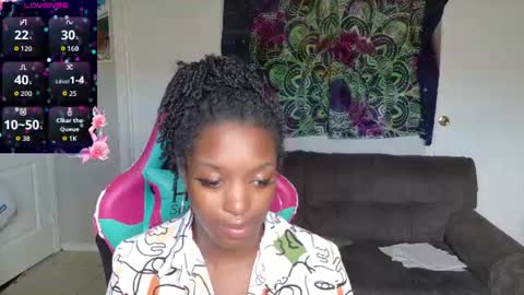 Snapshot of phatjuicypeach chatting on 07/05/26, 11:01 Destiny Adams online show from 07/05/26, 11:01