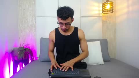 Milo online show from 05/30/26, 01:25