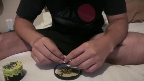 Dele online show from 03/24/26, 03:22