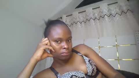 Snapshot of phoebe015 chatting on 02/11/26, 07:30 phoebe online show from 02/11/26, 07:30