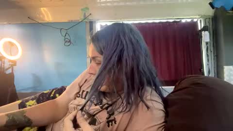 phoebebobebe online show from 11/21/25, 03:38