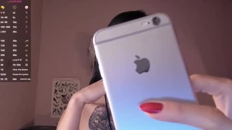 Snapshot of phoenixx_x chatting on 01/19/25, 02:04 phoenixx_x online show from 01/19/25, 02:04