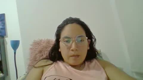 phoop_lilaa online show from 02/06/26, 08:56
