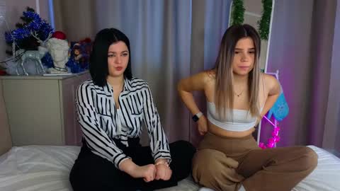 Lora black  and Lili blonde welcome you here online show from 12/24/24, 08:11