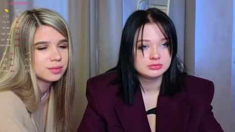 Lora black  and Lili blonde welcome you here online show from 03/04/25, 08:35