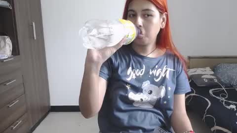 Snapshot of pia_alonzo30 chatting on 04/20/26, 07:26 izzy online show from 04/20/26, 07:26