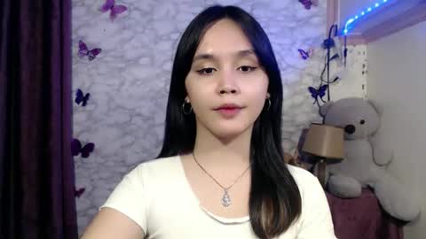 Snapshot of pia_intownx chatting on 04/19/26, 05:45 Ms Pia online show from 04/19/26, 05:45