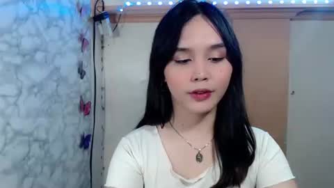 Snapshot of pia_intownx chatting on 04/26/26, 05:43 Ms Pia online show from 04/26/26, 05:43