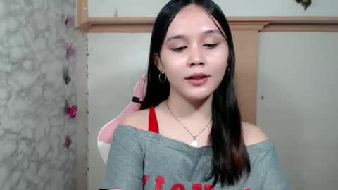 Snapshot of pia_intownx chatting on 05/14/26, 09:54 Ms Pia online show from 05/14/26, 09:54