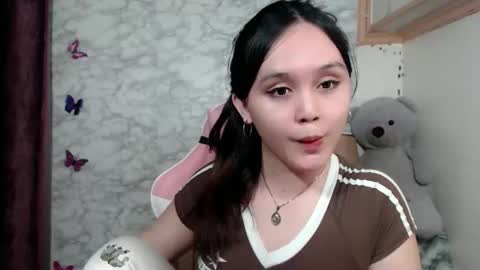 Snapshot of pia_intownx chatting on 05/27/26, 06:10 Ms Pia online show from 05/27/26, 06:10
