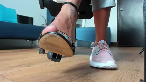    Special Couple Show - WELCOME TO XMAS   5 and 6 December  - 2 at 8 pm COL hour online show from 09/09/25, 07:35