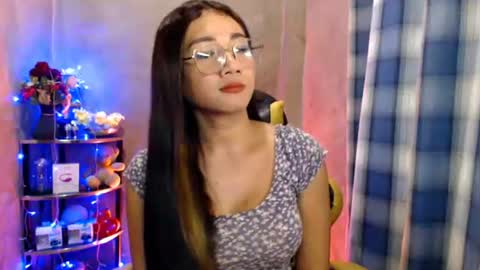 Pia online show from 06/09/26, 02:34