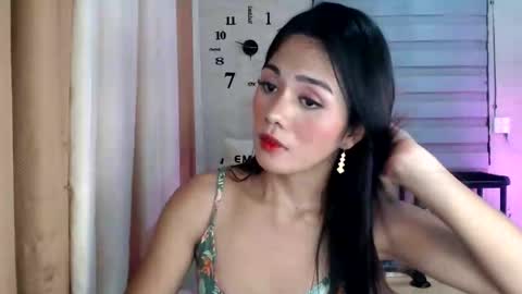 Snapshot of pia_xxx chatting on 04/18/26, 07:58 Pia online show from 04/18/26, 07:58