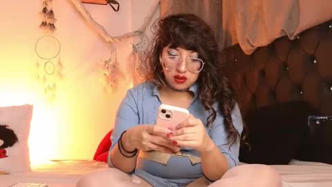  PIA FISHER  online show from 01/16/26, 02:04