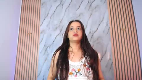 piagelvez_ online show from 10/12/25, 01:21