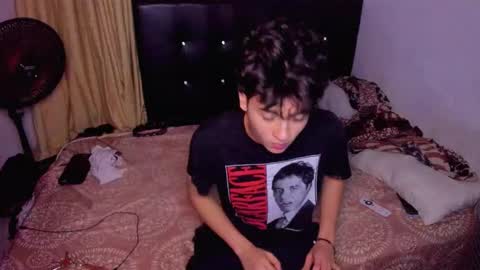 picaszomilos350 online show from 02/09/26, 05:11