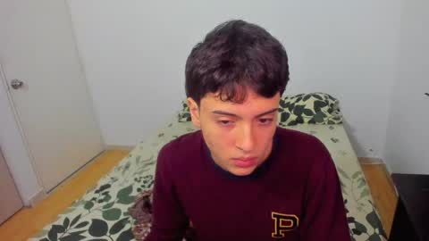 picaszomilos350 online show from 03/17/26, 05:00