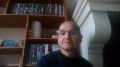 Snapshot of pichoun71 chatting on 12/08/24, 11:03 pichoun71 online show from 12/08/24, 11:03