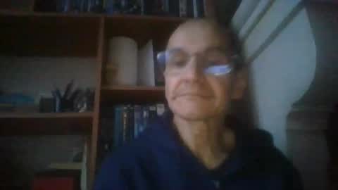 Snapshot of pichoun71 chatting on 12/28/24, 07:33 pichoun71 online show from 12/28/24, 07:33