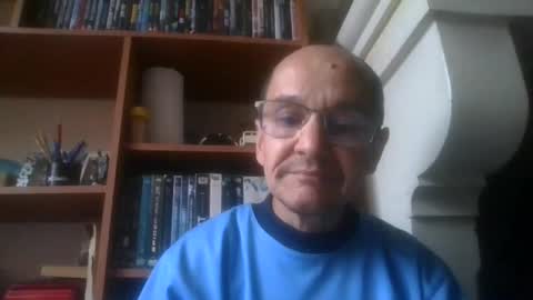 Snapshot of pichoun71 chatting on 01/11/25, 09:04 pichoun71 online show from 01/11/25, 09:04