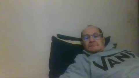 Snapshot of pichoun71 chatting on 01/24/25, 07:19 pichoun71 online show from 01/24/25, 07:19