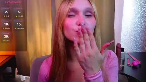 Adeline online show from 07/05/26, 04:19