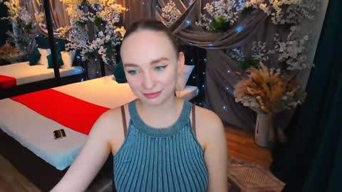 Emelie online show from 02/08/25, 01:22