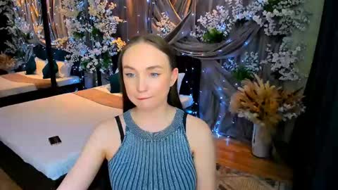 Emelie online show from 03/03/25, 07:17