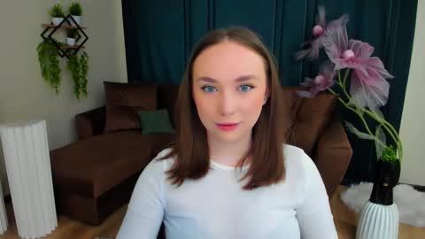 Emelie online show from 11/26/25, 10:05