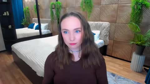 Emelie online show from 02/04/26, 10:32