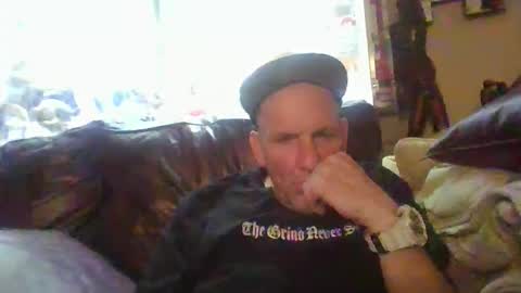 Snapshot of pierce702420 chatting on 04/06/26, 04:46 pierce702420 online show from 04/06/26, 04:46