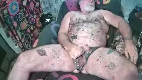 piercecox13 online show from 04/01/26, 09:32