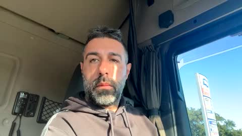 pierotu online show from 12/02/24, 08:09