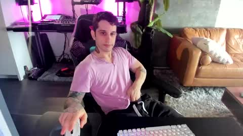 Snapshot of pierrefitch chatting on 03/06/25, 07:54 Pierre Fitch online show from 03/06/25, 07:54