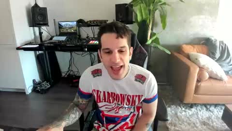 Snapshot of pierrefitch chatting on 03/12/25, 03:29 Pierre Fitch online show from 03/12/25, 03:29