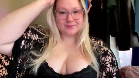 Piggy Rose online show from 09/28/25, 10:26