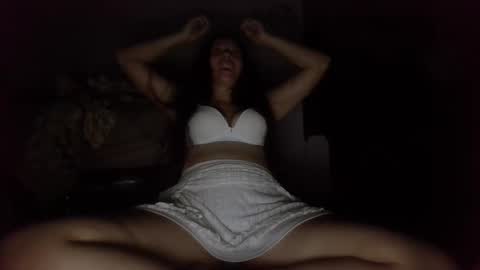 Mila online show from 09/18/25, 04:14