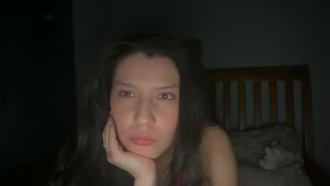 Mila online show from 06/01/26, 01:51
