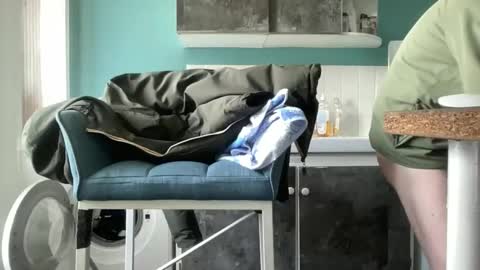 Pikafounes online show from 04/14/26, 08:31